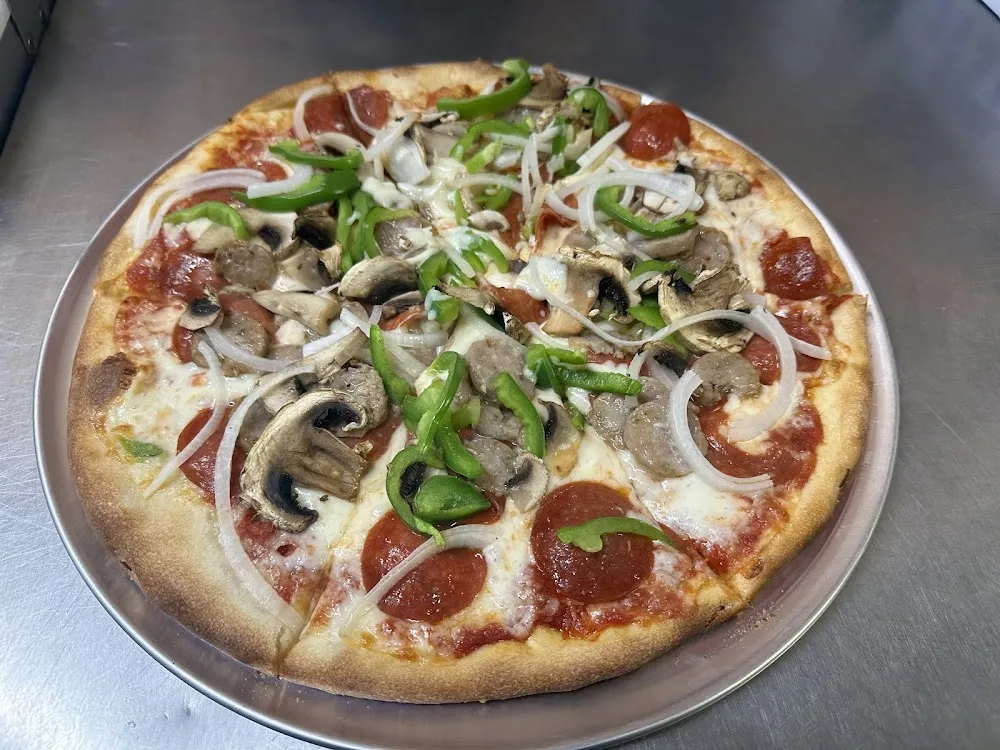 Deluxe Pizza